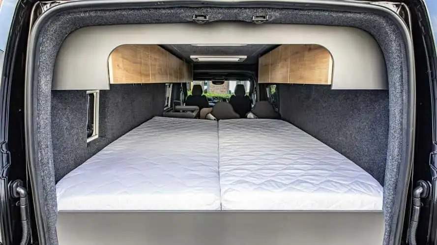 日产推出电动露营车 Interstar-e Relax:续航 408 英里,可容 4 人居住